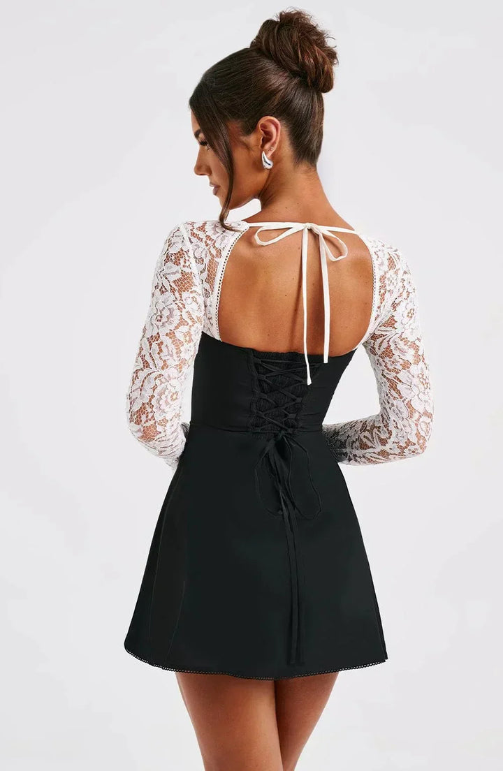 Juliette Sukienka Mini Damska – Elegancka Koronkowa Sukienka z Dekoltem w Serca i Dopasowanym Krojem