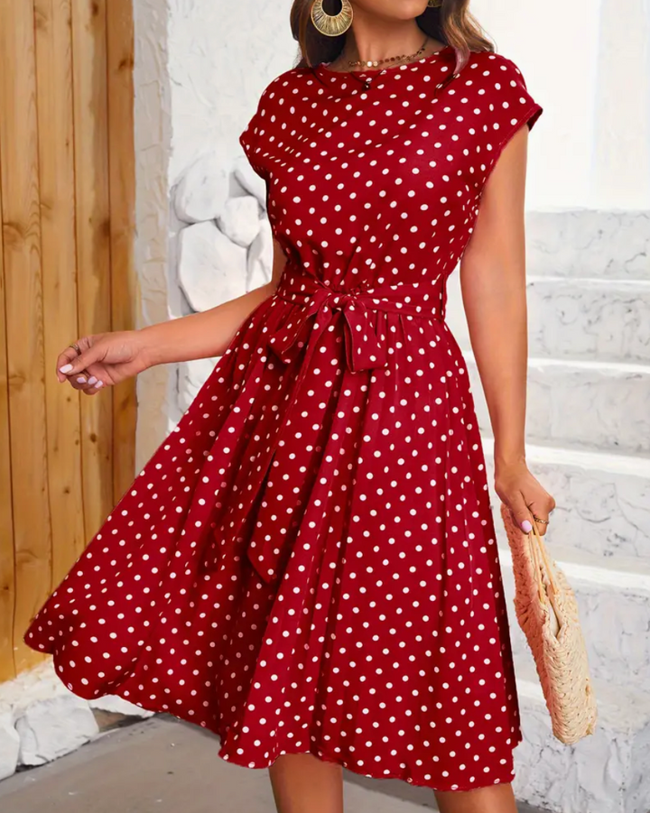 Letnia sukienka damska Thea – Vintage sukienka w kropki o płynnym kroju i ponadczasowej elegancji