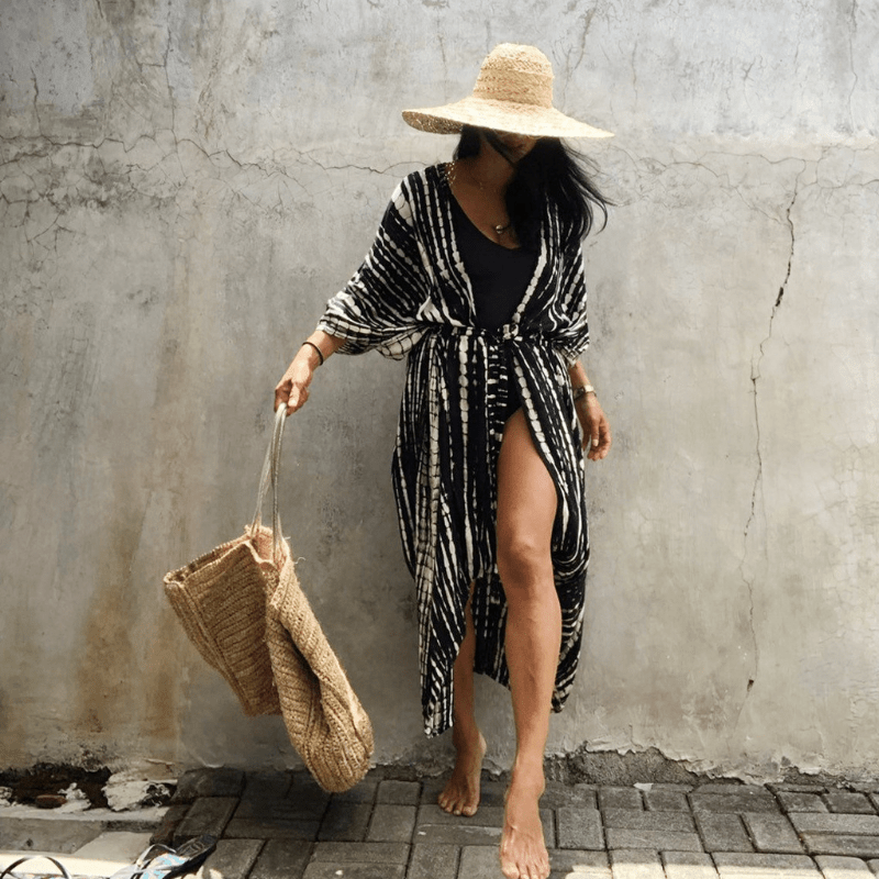 Brenna Sukienka Kimono Looksy – Boho wzór tie-dye i lekki, półdługi fason