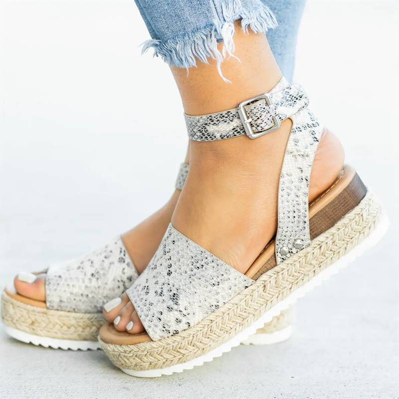 Johanna Sandały Damskie Espadryle – Stylowy Look i Lekki Komfort do Codziennych Stylizacji