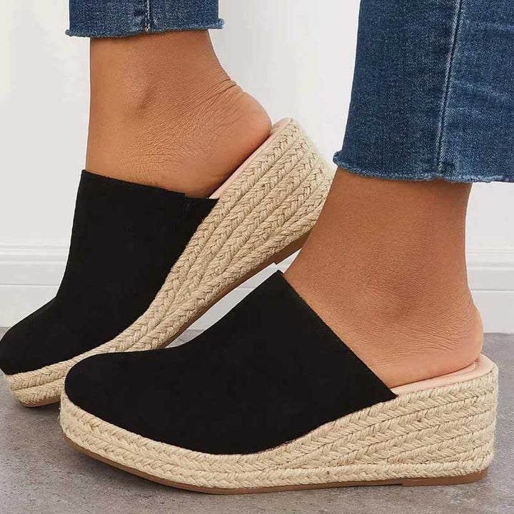 Mika Damskie Klapki na Koturnie – Granatowe, Styl Espadryli i Optymalny Komfort