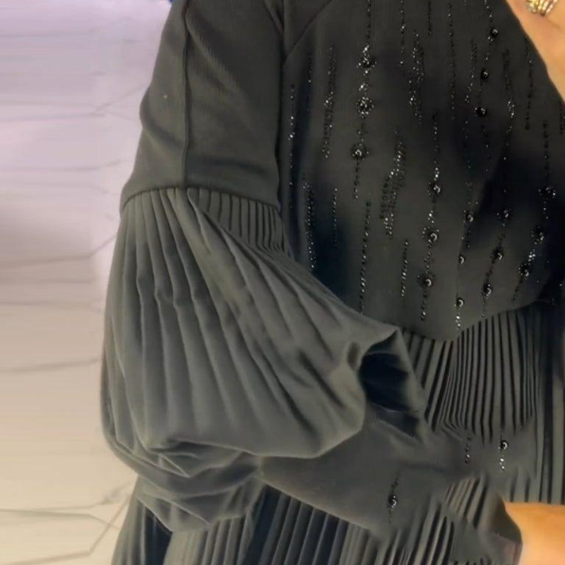 Luna | Elegancka Sukienka Plisowana z Bufiastymi Rękawami