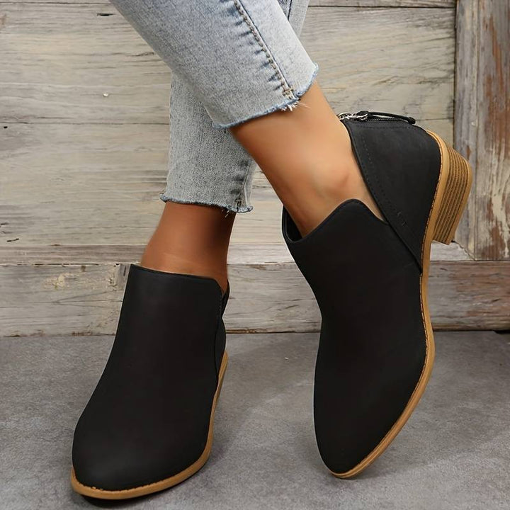 Emily Damskie Botki – Stylowe Szpiczaste Buty z Antypoślizgową Podeszwą & Eleganckim Wykończeniem