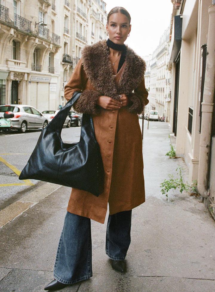 Allegra | Klasyczny Długi Trench Coat z Ciepłymi Akcentami z Futra