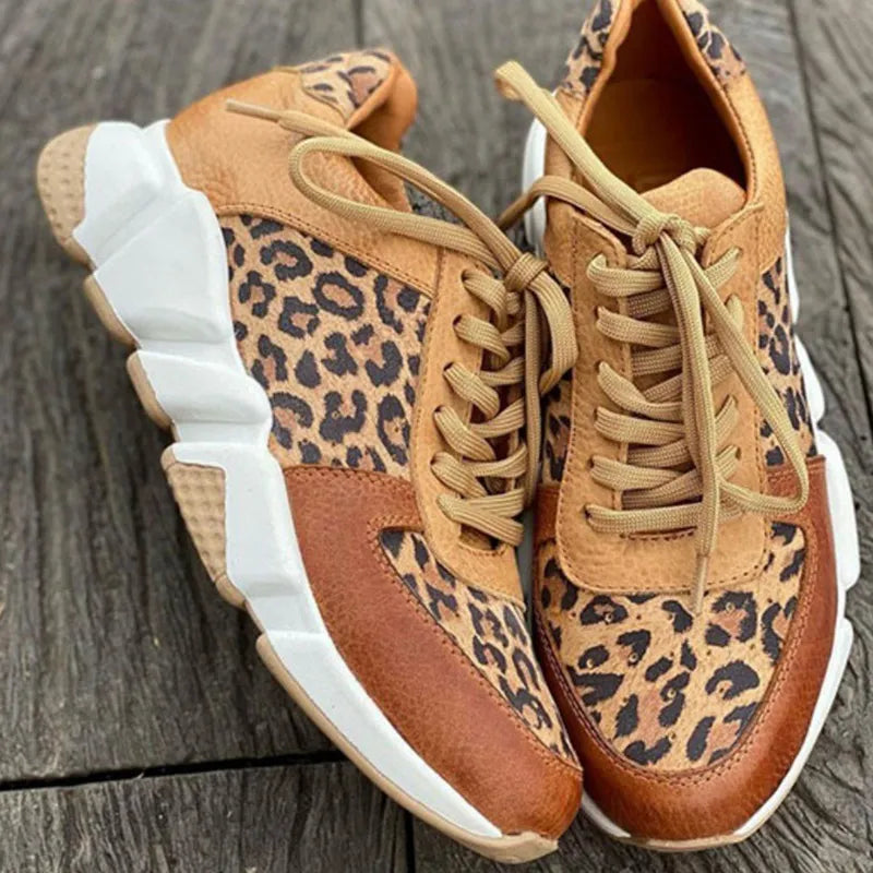 Helene Damskie Sneakersy – Wygodne i Modne Buty Sportowe z Wzorem w Panterkę i Ergonomiczną Podeszwą
