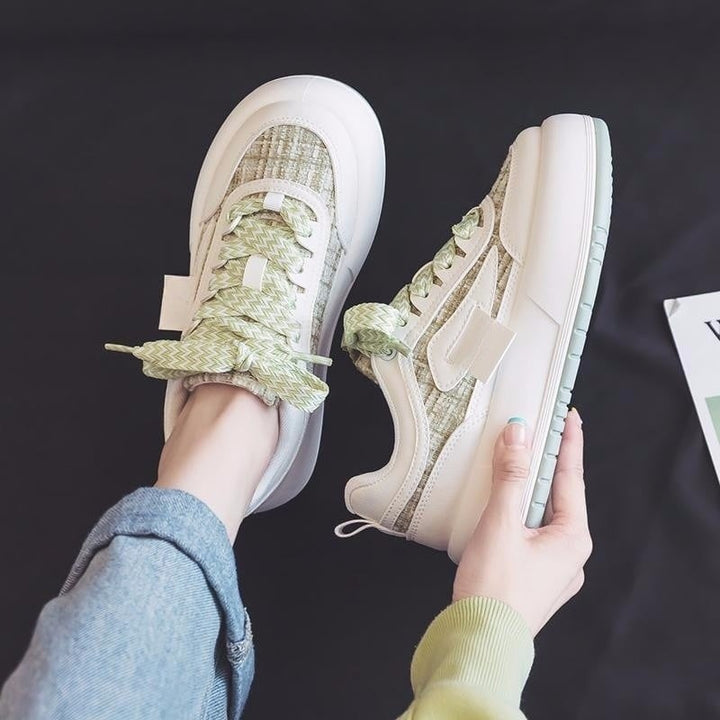 Anna Sneakersy Damskie – Niskie Trampki z Płótna z Grubą Podeszwą i Wygodnym Krojem