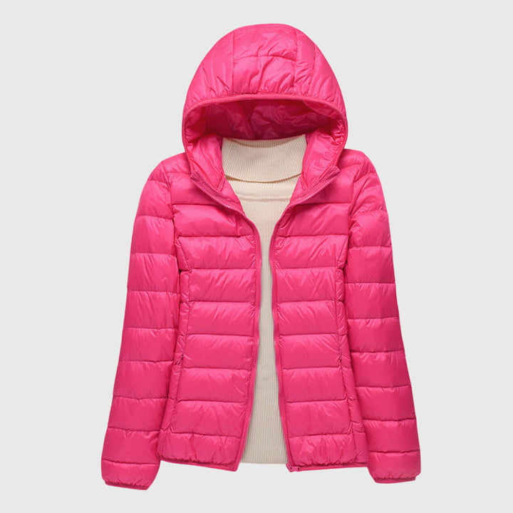 Fenella | Lekka kurtka pikowana o slim fit z wiatroodpornym kapturem