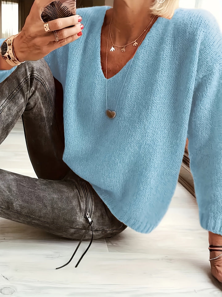 Abby | Klasyczny Lekki Sweter Dzianinowy z Dekoltem w Serek