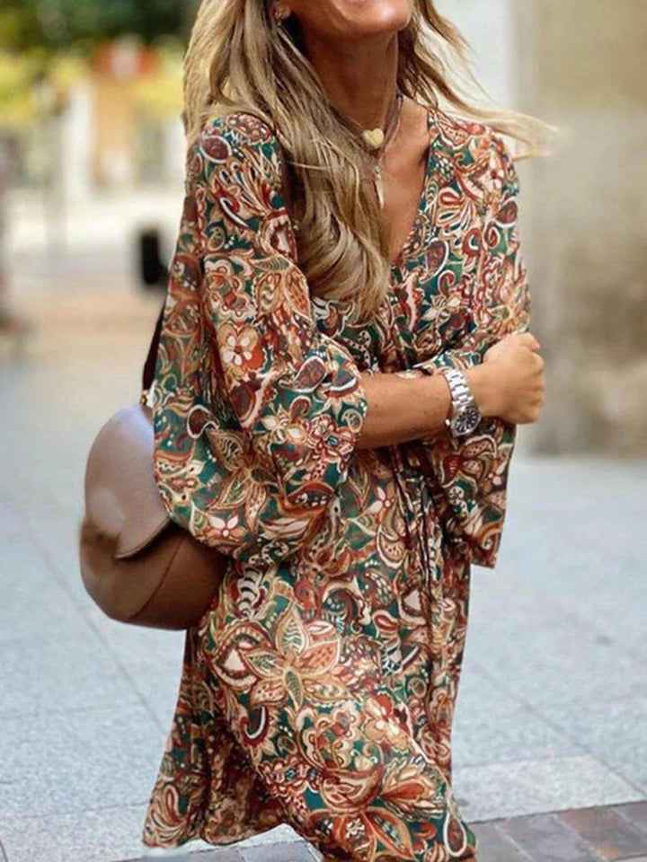 Sukienka Edith Damska Boho – Wzór paisley, rozkloszowane rękawy 3/4 i zwiewny krój