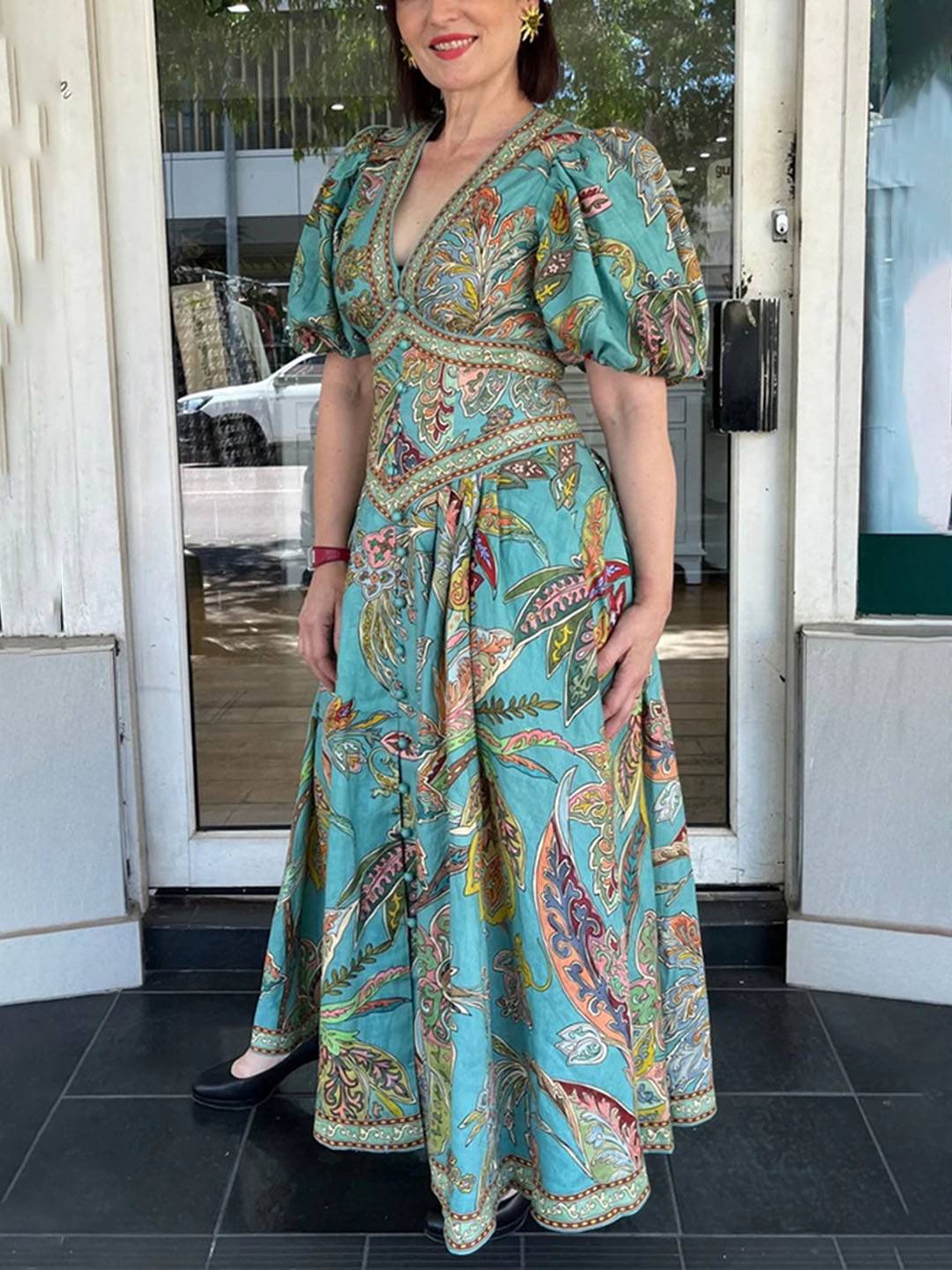 Scarlett Sukienka Maxi Damska – Elegancka Sukienka w Kwiaty z Dekoltem w Serek i Krótkimi Rękawami na Przyjęcia i Uroczystości