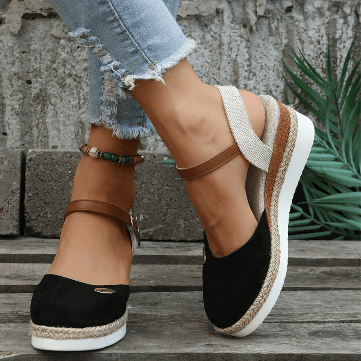 Carina Damskie Sandały – Eleganckie Koturny z Regulowanym Zapięciem na Klamrę i Boho Stylem