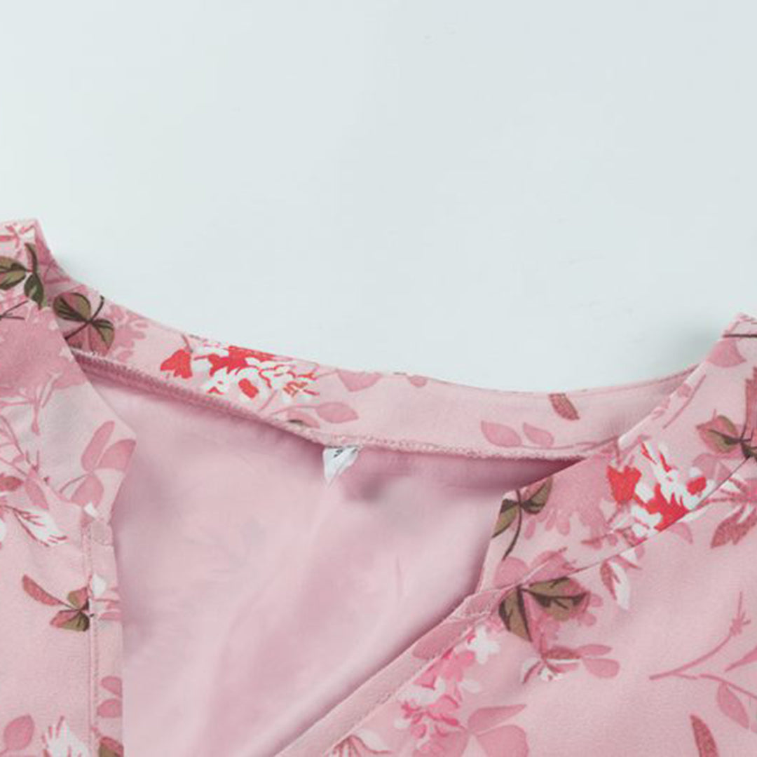 Cleo Krótka Sukienka Damska w Kwiaty – Elegancki Krój i Orzeźwiający Letni Wzór Kwiatowy