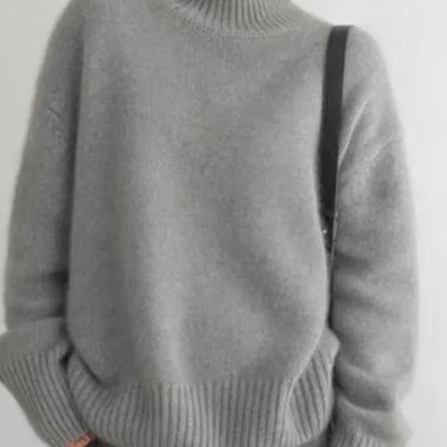 Sydney Sweter Damski Oversize z Golfem z Kaszmiru – Miękki, Ciepły i Elegancki