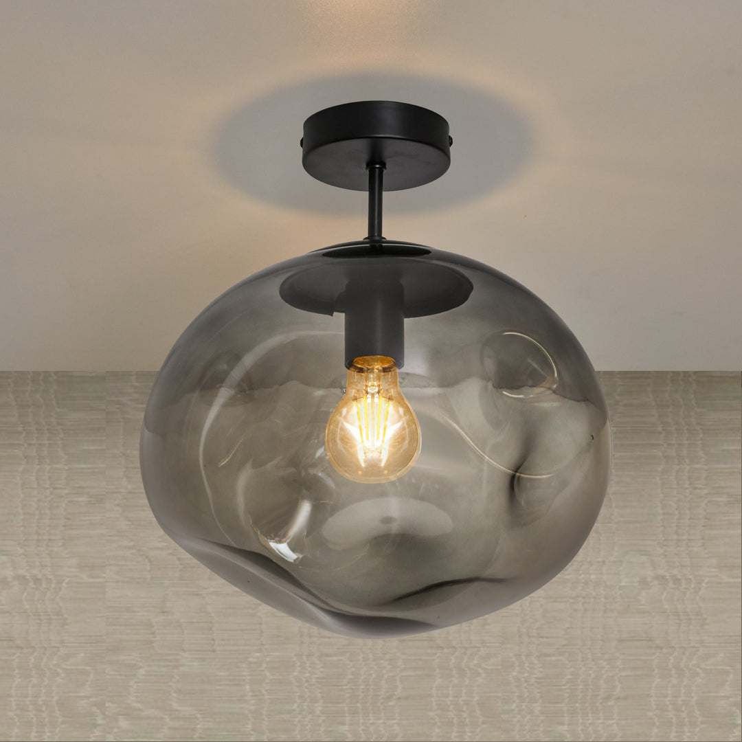 Szklana Lampa Sufitowa Marly – Złota Oprawa z Bursztynowym Szkłem