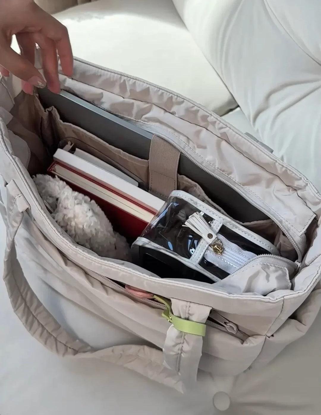 Arianna Damska Torba Puffer Tote – Przestronna Wodoodporna Torba z Nowoczesnym Designem & Komorą na Laptopa