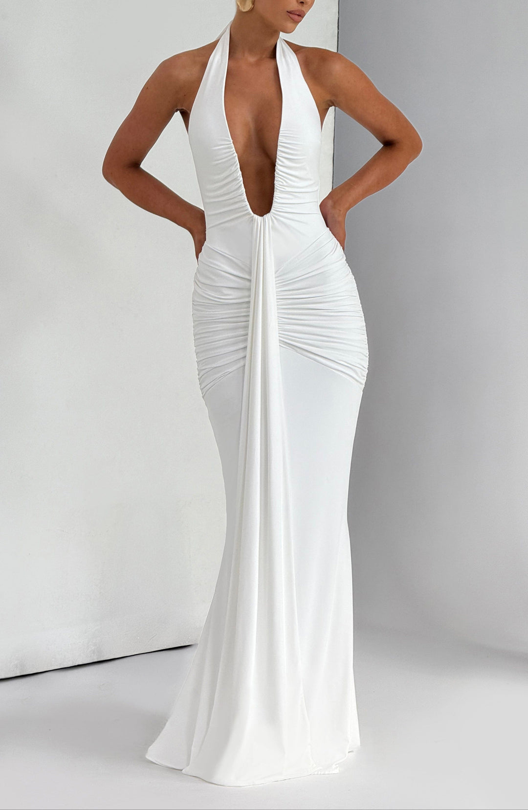 Coretta Sukienka Damska Maxi – Elegancka Letnia Sukienka z Zwiewnym Krojem i Lekką Tkaniną
