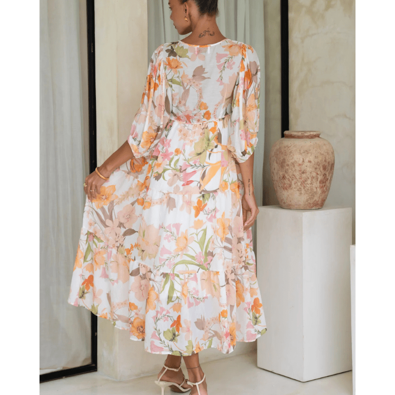 Runa Sukienka Midi Looksy – Kwiatowy wzór i lekkie bufiaste rękawy na lato