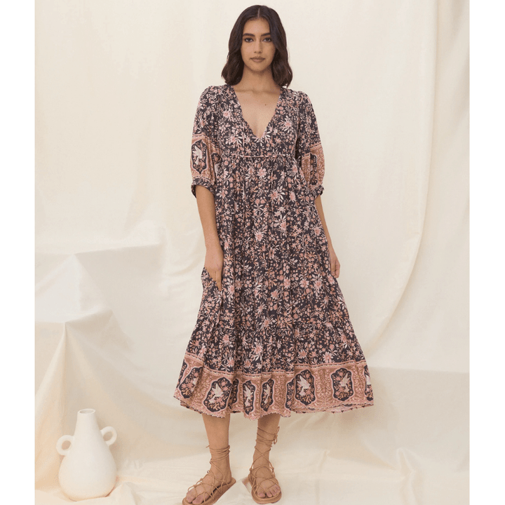 Runa Sukienka Midi Looksy – Kwiatowy wzór i lekkie bufiaste rękawy na lato