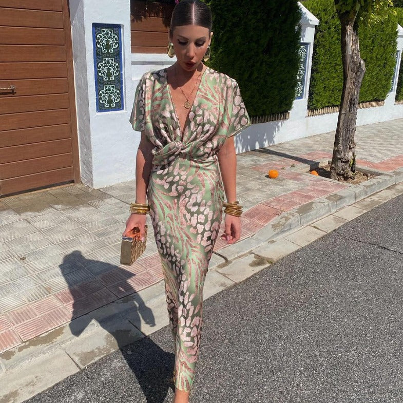 Nela Damska Sukienka Maxi – Elegancka Kopertowa Sukienka z Głębokim Dekoltem w Serek & Zwiewnym Fasonem