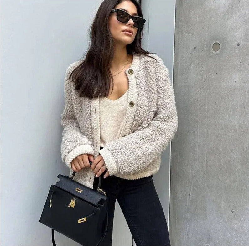 Amira Damski Kardigan – Stylowy Krótki Kardigan z Polaru o Eleganckim Designie i Wygodnym Kroju