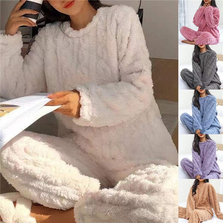 Quinn Damski Zestaw Piżamowy – Miękki Flauszowy Komplet Domowy o Stylowym Designie i Wygodnym Kroju