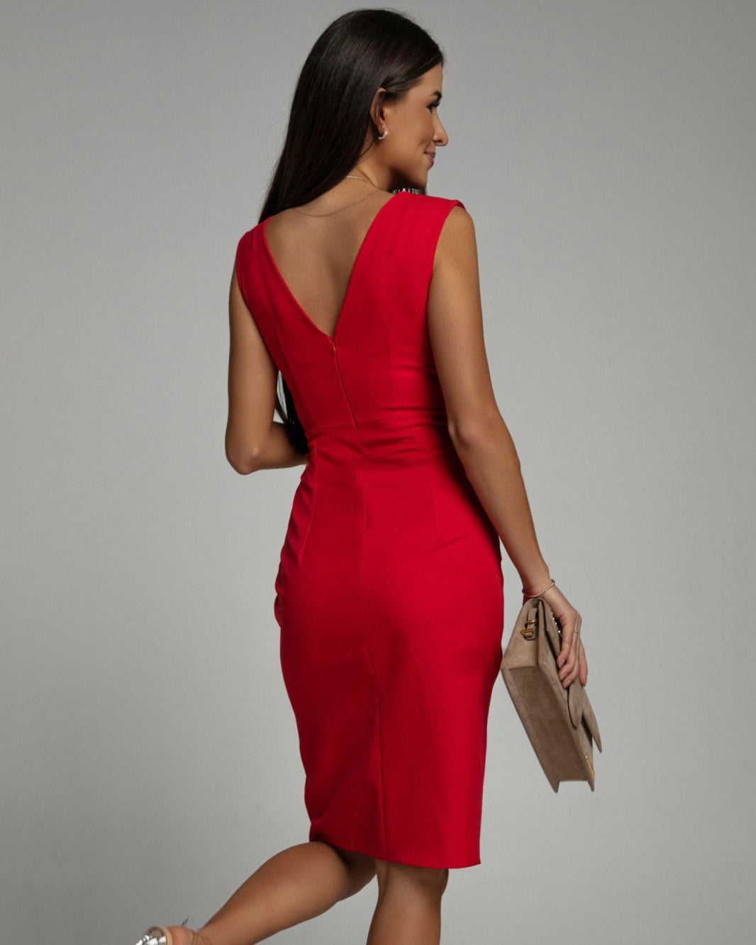Florabelle | Elegancka Midi Sukienka z Plisowanym Fasonem i Boku