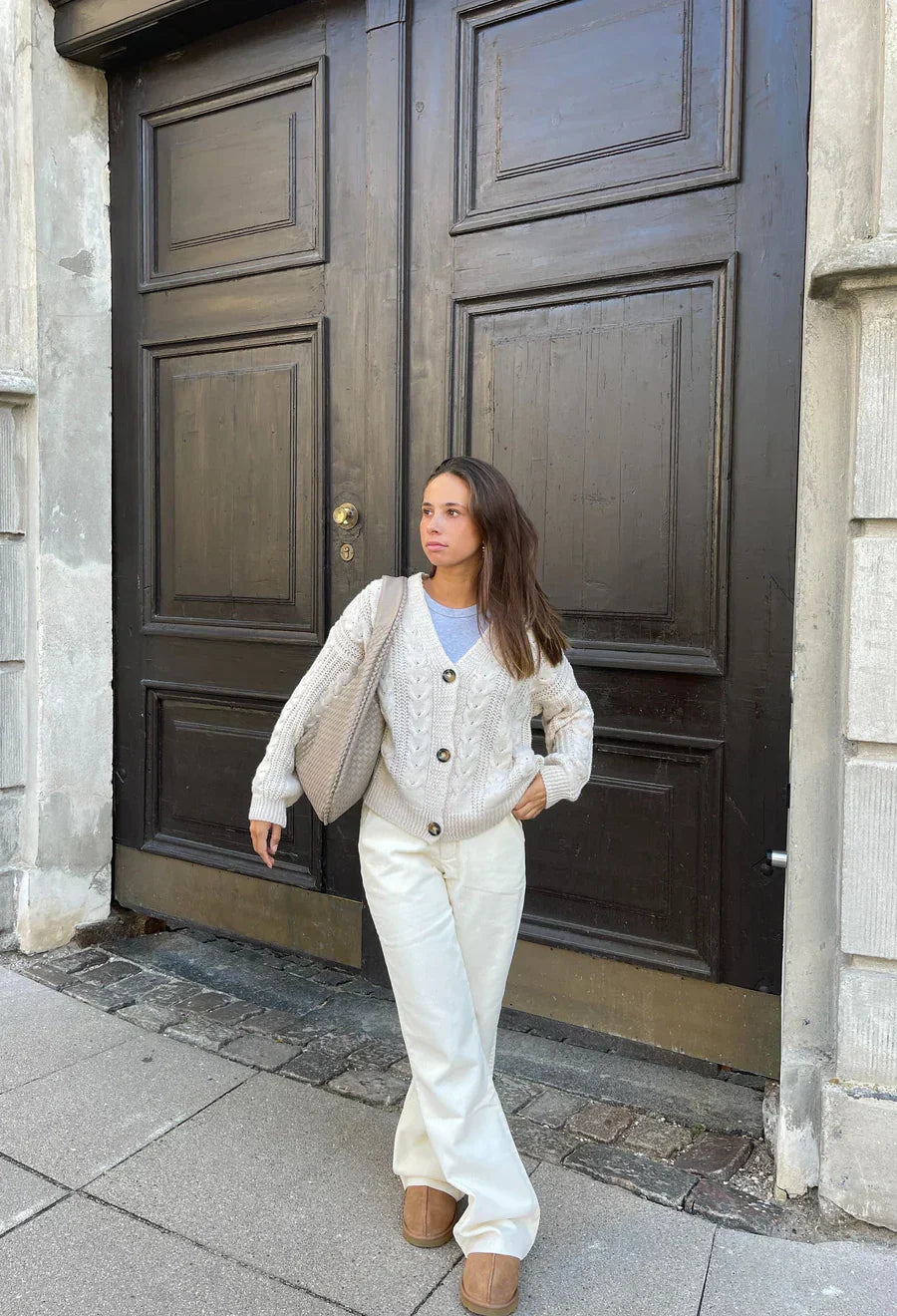 Nola Damska Torebka – Stylowa i Pojemna Torebka z Ponadczasowym Plecionym Designem