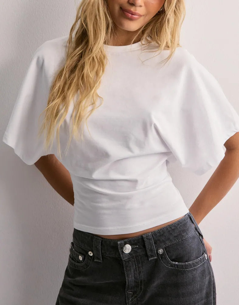 Isabelle T-Shirt Damski – Elegancki T-Shirt z Rozszerzanymi Rękawami i Taliowanym, Flatterującym Krojem