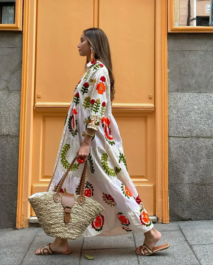 Celia Sukienka Maxi Damska – Długa Bawełniana Sukienka z Boho Haftami i Kolorowymi Detalami