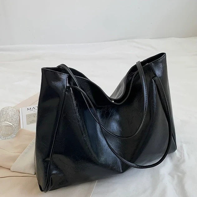 Blair Torebka na Ramię – Elegancka i Praktyczna Torebka na Co Dzień